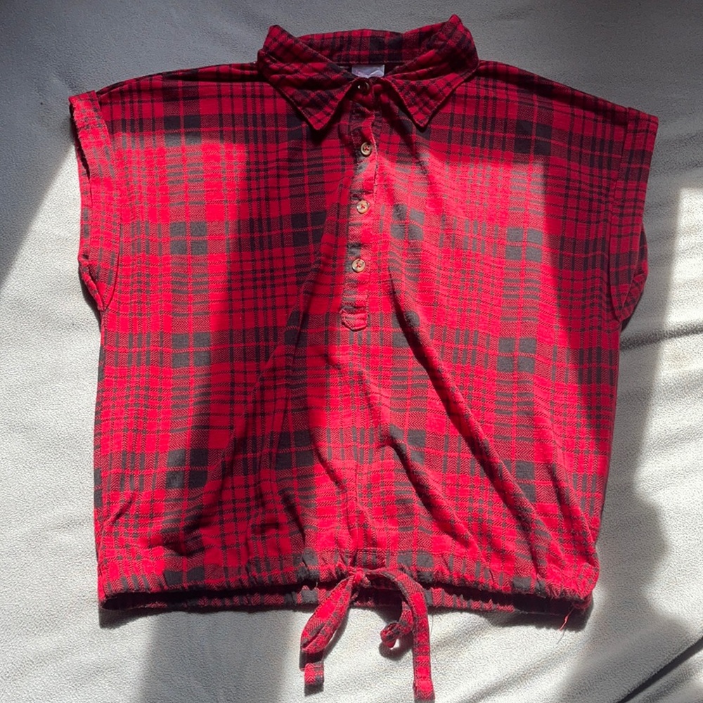 red plaid cut-off shirt